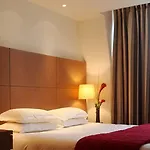 Villathena Paris