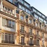 Villathena Paris