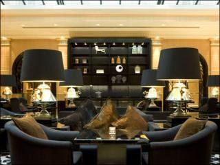 Villathena Paris